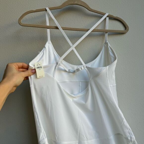 NWT Aerie Maggie White Ruffle Athletic Tennis Dress Built In Shorts Size Small - Picture 5 of 8